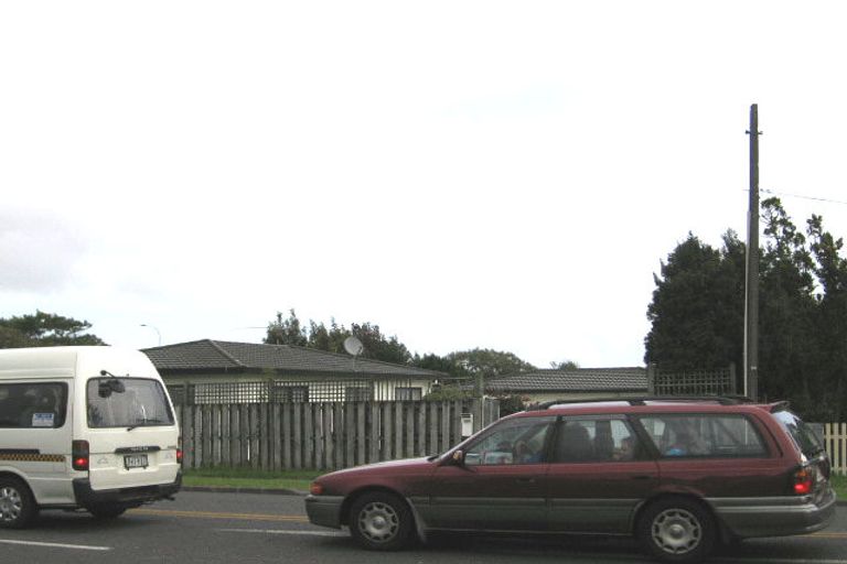 Photo of property in 385 Triangle Road, Henderson, Auckland, 0610