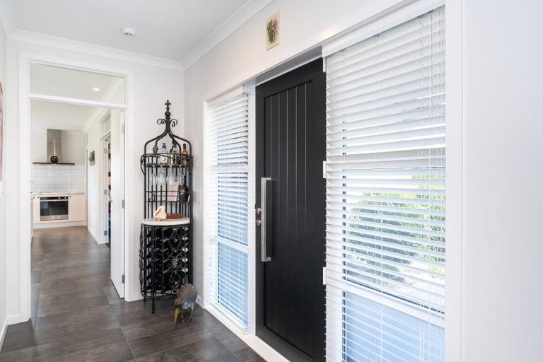 Photo of property in 21 Meissner Road, Havelock North, 4130