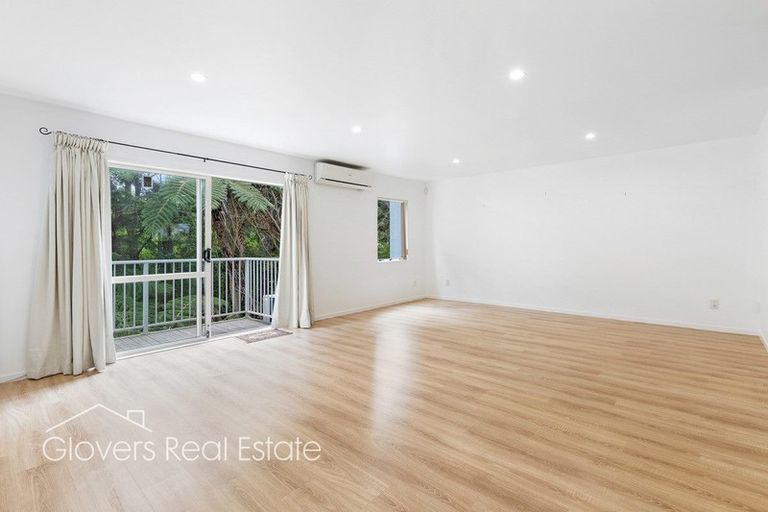 Photo of property in 2/18 Wattle Street, New Lynn, Auckland, 0600