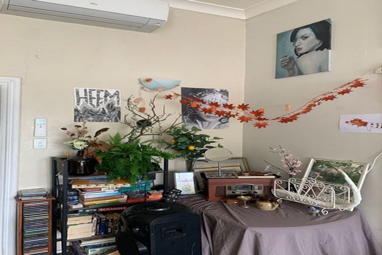 Photo of property in 3 Mckenzie Terrace, Te Aro, Wellington, 6011