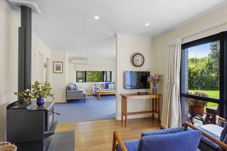 Photo of property in 3a Farr Street, Whitecliffs, Coalgate, 7673