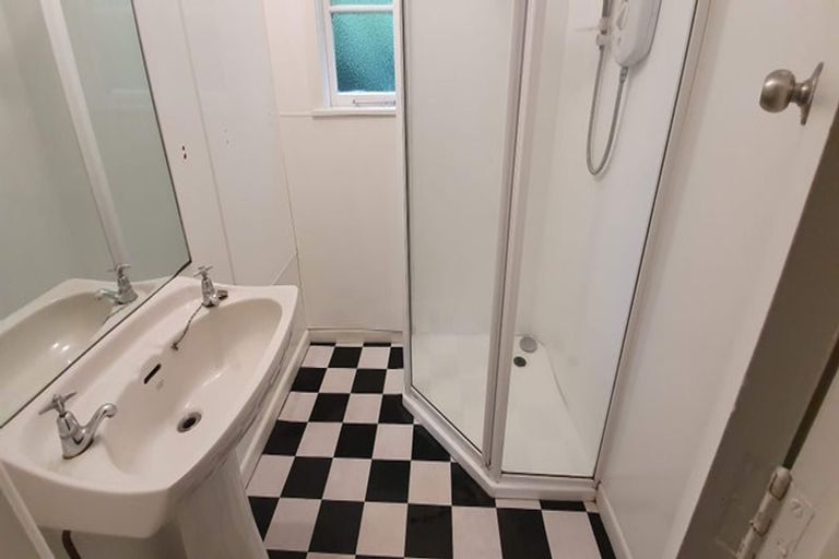 Photo of property in 43 Kirkwood Avenue, Upper Riccarton, Christchurch, 8041