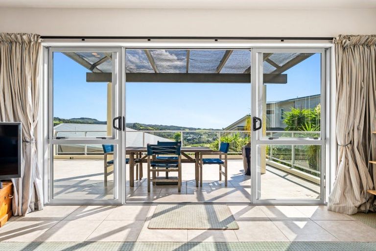 Photo of property in 9 Margaret Way, Langs Beach, Waipu, 0582