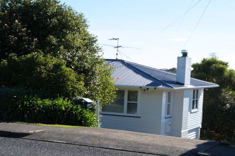 Photo of property in 50 Litten Road, Cockle Bay, Auckland, 2014