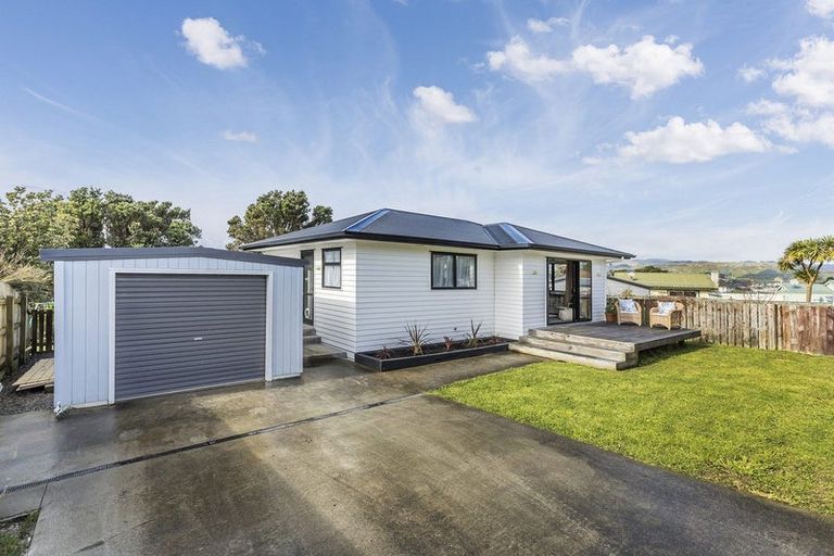 Photo of property in 6a Matatiro Street, Titahi Bay, Porirua, 5022