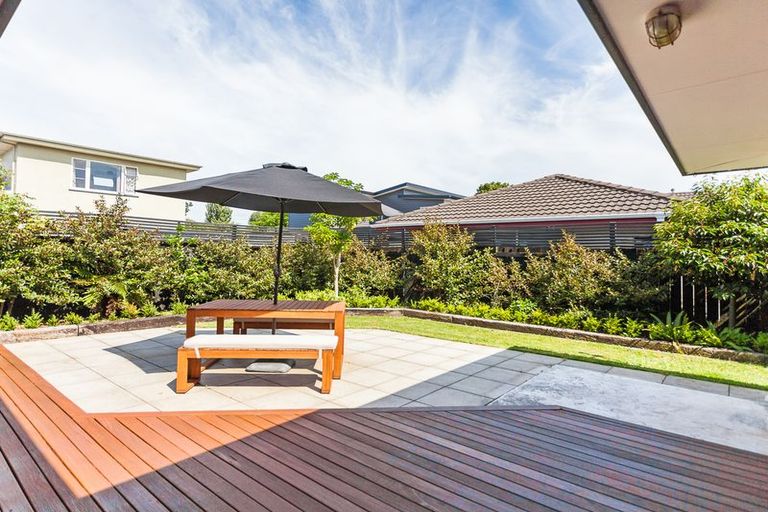 Photo of property in 6 Jensen Street, Hokowhitu, Palmerston North, 4410