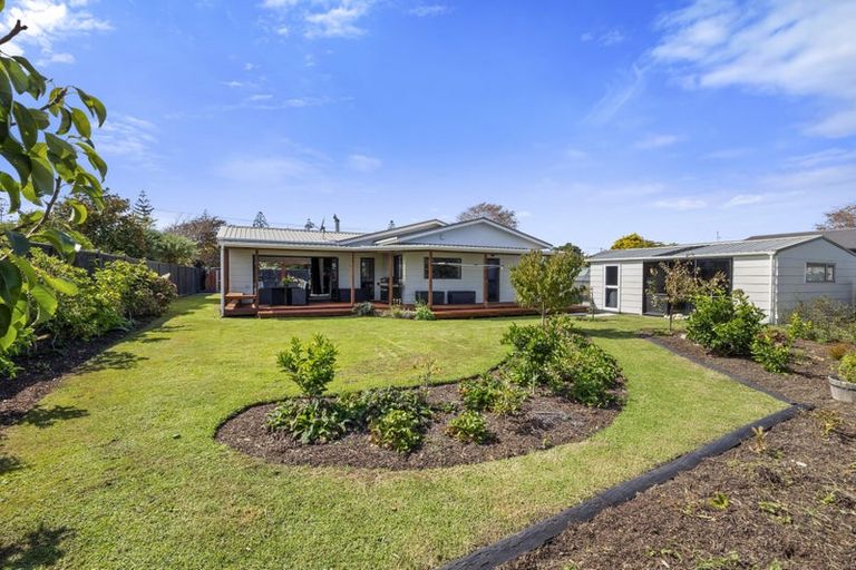 Photo of property in 79 Domett Street, Waitara, 4320
