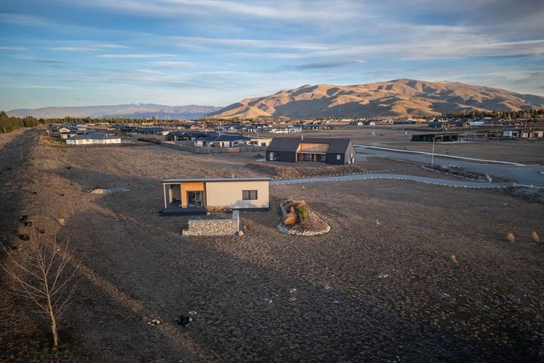 Photo of property in 3 Temple Drive, Twizel, 7901