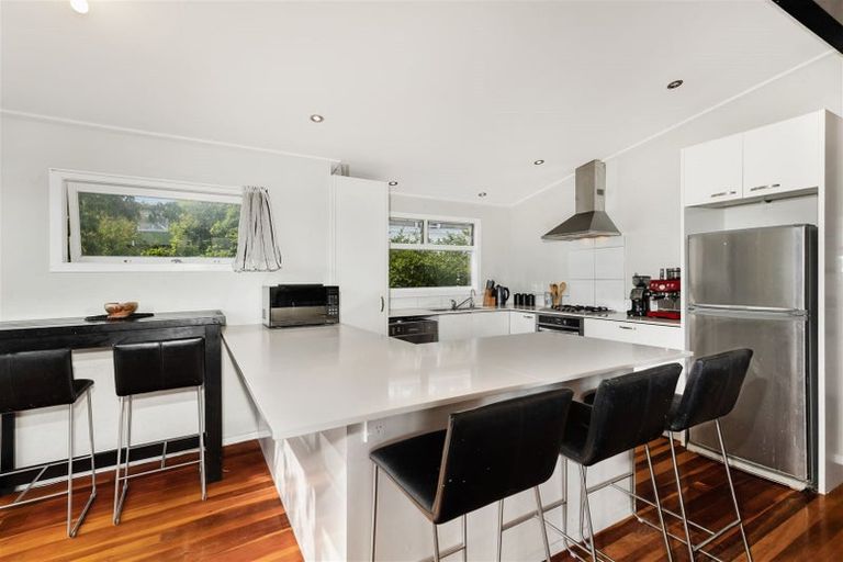 Photo of property in 14 Mason Street, New Lynn, Auckland, 0600