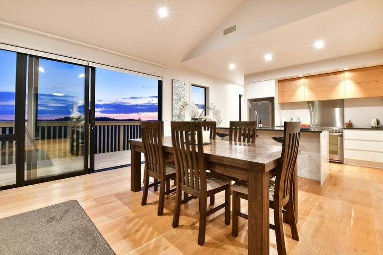 Photo of property in 240 Hillcrest Road, Wainui, 0931