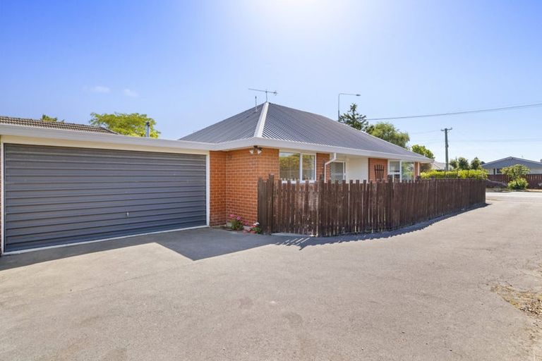 Photo of property in 1/216 Greers Road, Bryndwr, Christchurch, 8053