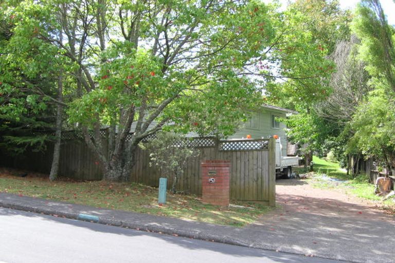 Photo of property in 1 Regatta Road, Torbay, Auckland, 0630