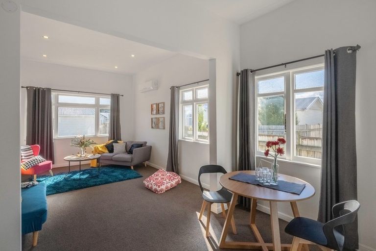 Photo of property in 40 Weraroa Road, Levin, 5510