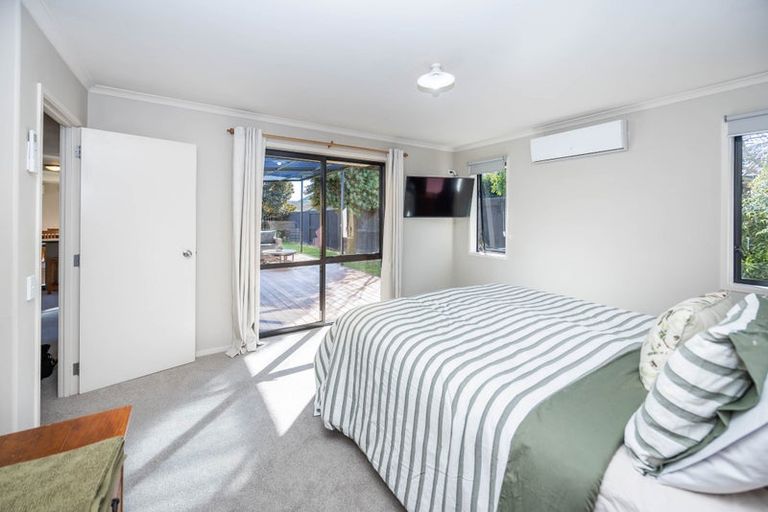 Photo of property in 31 Nielsen Gardens, Rototuna, Hamilton, 3210