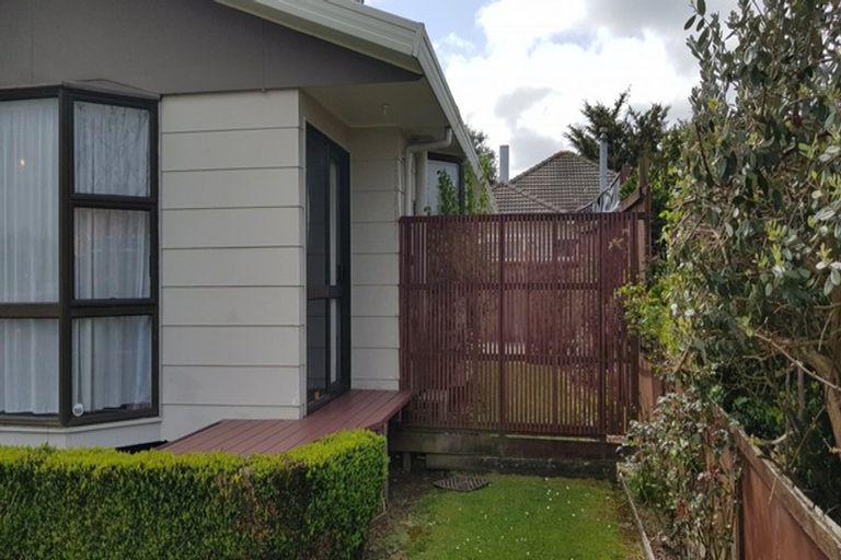 Photo of property in 8 Hukanui Road, Fairfield, Hamilton, 3214