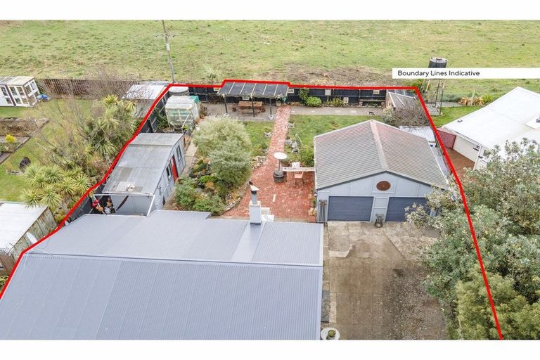 Photo of property in 16 Grierson Avenue, Amberley, 7481