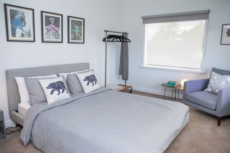 Photo of property in 29 Ferry Road, Martinborough, 5711