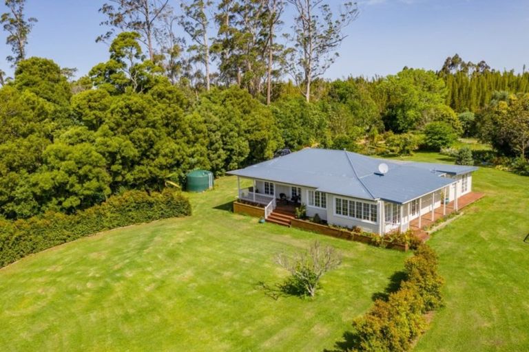 Photo of property in 25 Blue Gum Lane, Kerikeri, 0293