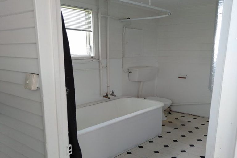 Photo of property in 96 North Avon Road, Richmond, Christchurch, 8013