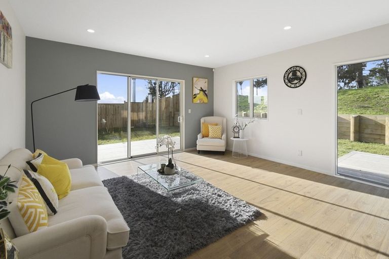 Photo of property in 21 Annmarie Avenue, Totara Park, Auckland, 2019