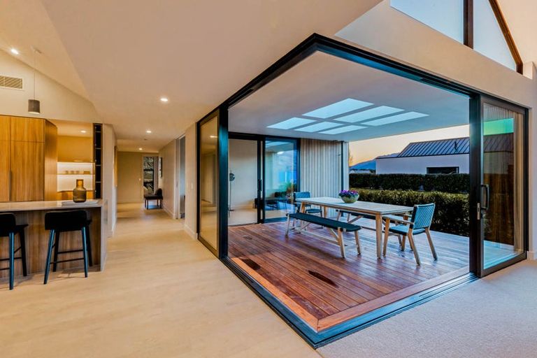 Photo of property in Kawarau Heights, 71 Kawarau Heights Boulevard, Lake Hayes, Queenstown, 9304