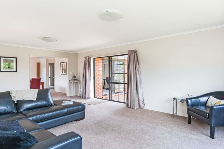 Photo of property in 6 Jensen Street, Hokowhitu, Palmerston North, 4410