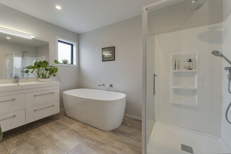 Photo of property in 18 Little Maude Drive, Lake Hawea, Wanaka, 9382