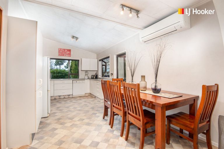 Photo of property in 219 Outram-mosgiel Road, Mosgiel, Outram, 9073