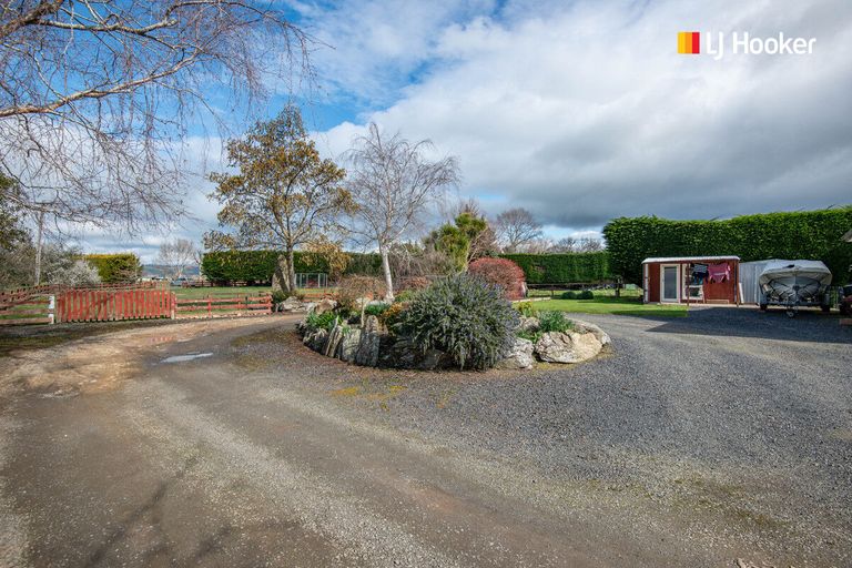 Photo of property in 219 Outram-mosgiel Road, Mosgiel, Outram, 9073