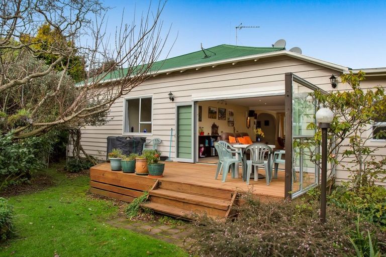 Photo of property in 67 Broadway, Waitara, 4320