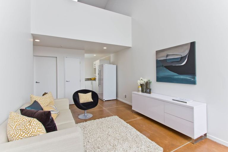 Photo of property in 2/34 Pollen Street, Grey Lynn, Auckland, 1021