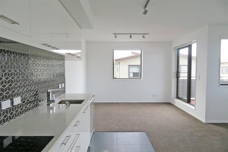 Photo of property in The Firemans Apartments, 216/321 Jackson Street, Petone, Lower Hutt, 5012