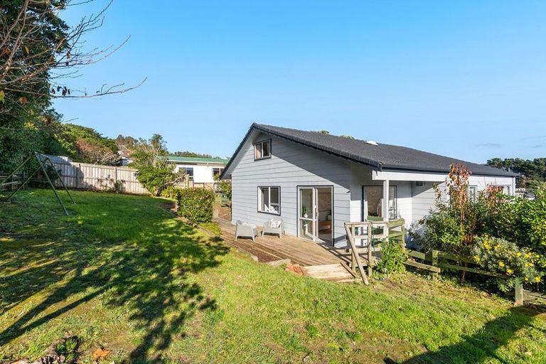 Photo of property in 7 Guadeloupe Crescent, Grenada Village, Wellington, 6037