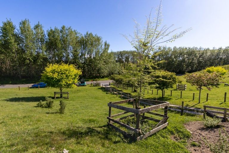 Photo of property in 205 Taylors Road, Otaki, 5583