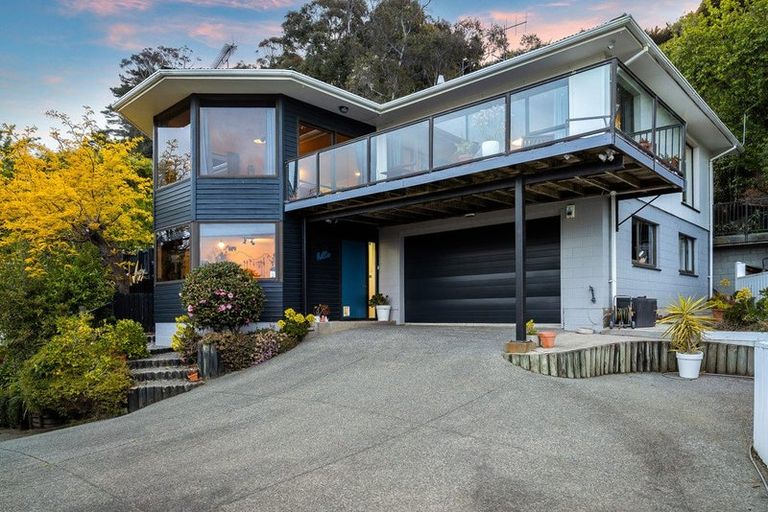 Photo of property in 4 Glenview Terrace, Saint Martins, Christchurch, 8022