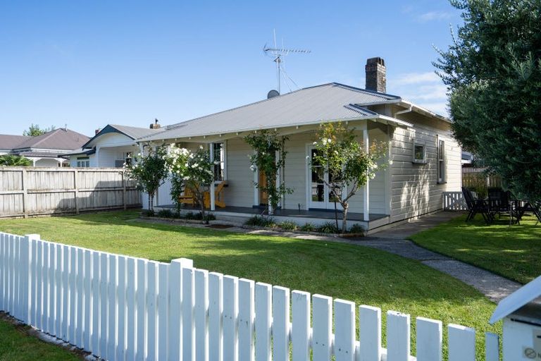 Photo of property in 18 Clare Street, Cambridge, 3434