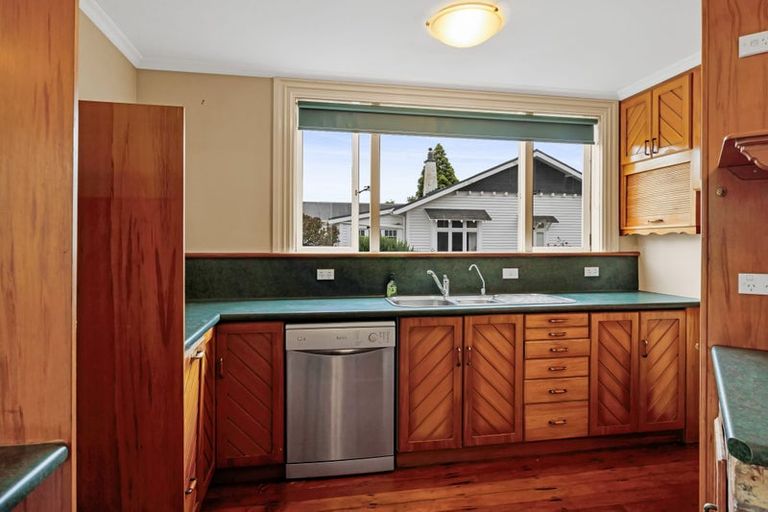 Photo of property in 58 Collins Street, Hawera, 4610