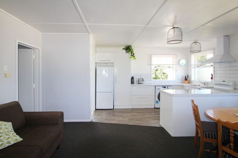 Photo of property in 8 Oxford Street, Holmes Hill, Oamaru, 9401