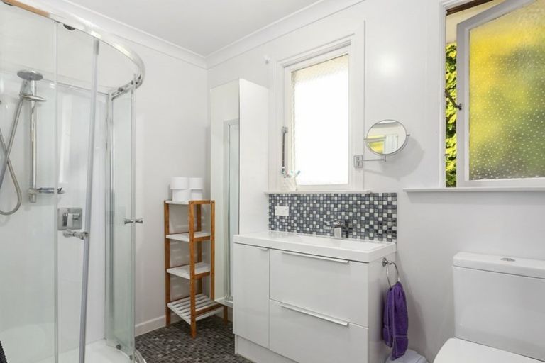 Photo of property in 23 Centennial Avenue, Helensburgh, Dunedin, 9010