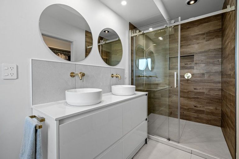 Photo of property in 61 Links View Drive, Omokoroa, 3114