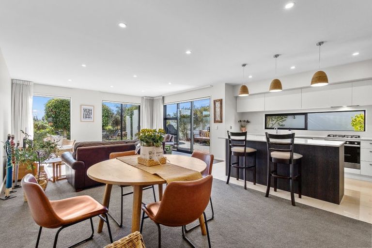 Photo of property in 100 Te Rito Street, Marshland, Christchurch, 8083