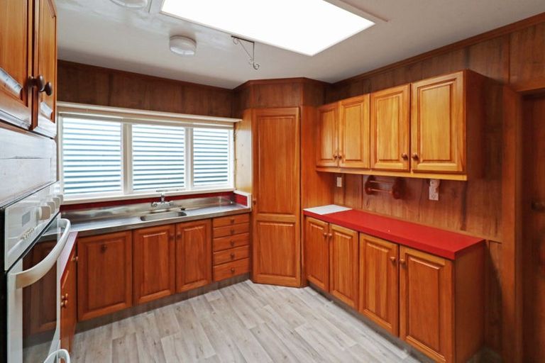 Photo of property in 28 Luxford Street, Berhampore, Wellington, 6023