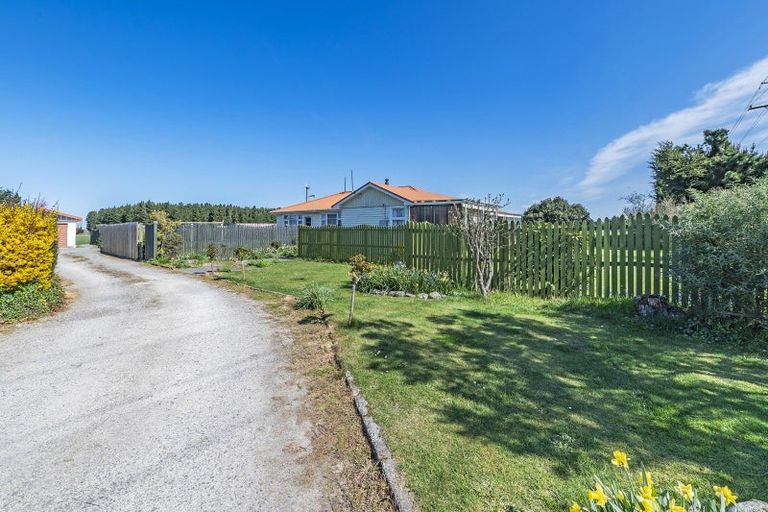 Photo of property in 1887 Bealey Road, Darfield, Christchurch, 7671