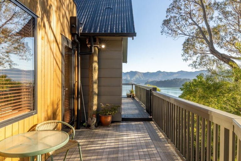 Photo of property in 4 James Drive, Diamond Harbour, Lyttelton, 8971