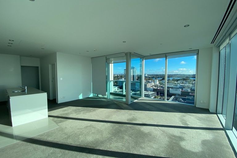 Photo of property in Sentinel Apartments, 1101/3 Northcroft Street, Takapuna, Auckland, 0622