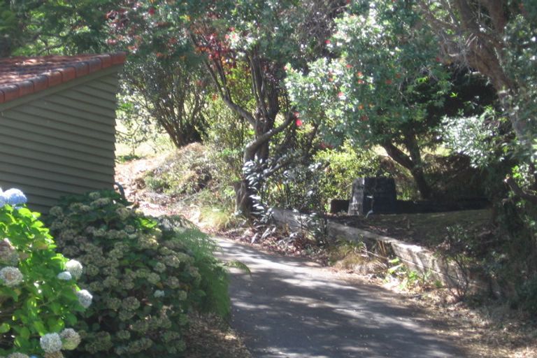 Photo of property in 33 Brigantine Drive, Beach Haven, Auckland, 0626