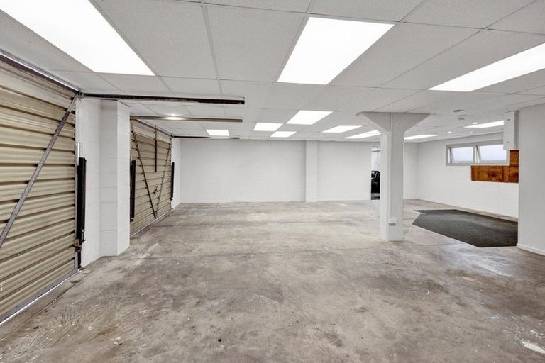 Photo of property in 12a Julian Place, Westown, New Plymouth, 4310