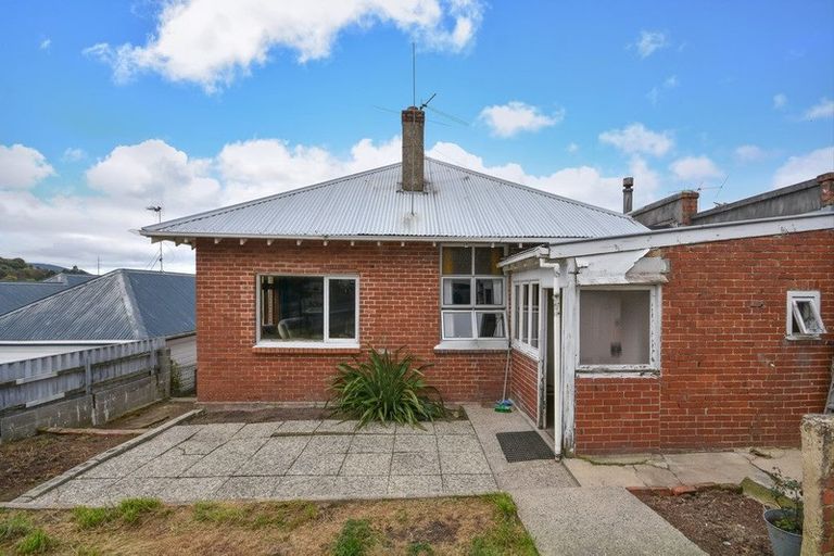 Photo of property in 18 Morrison Street, Caversham, Dunedin, 9012