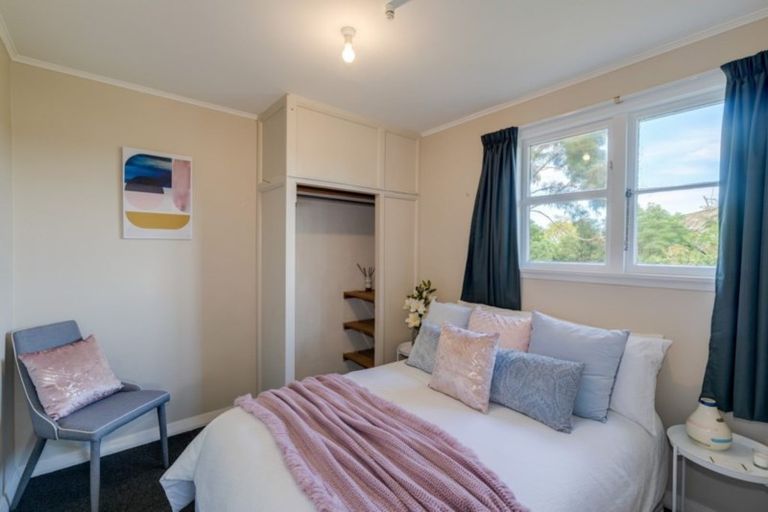 Photo of property in 113 Bowhill Road, New Brighton, Christchurch, 8083