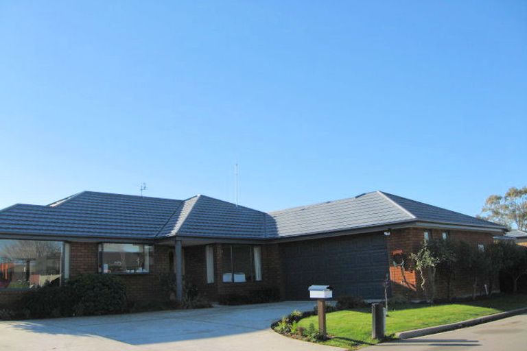 Photo of property in 16 Englefield Road, Belfast, Christchurch, 8051